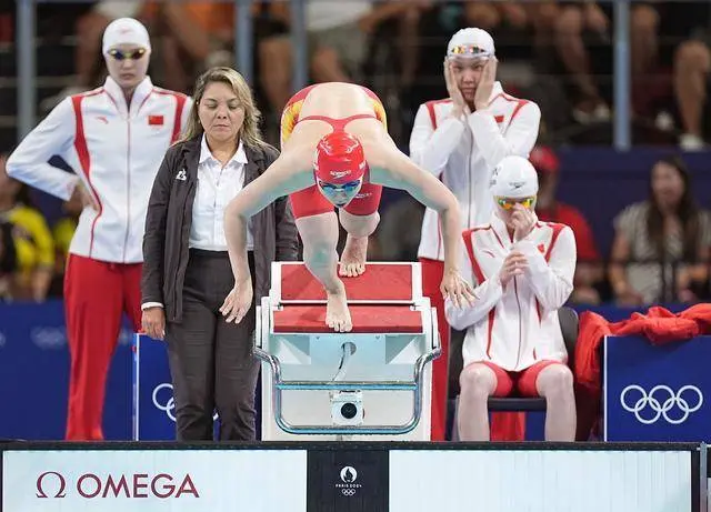 女子4×200米摆脱泳奋力于摘铜,中国拍浮队成绩第七枚奖牌